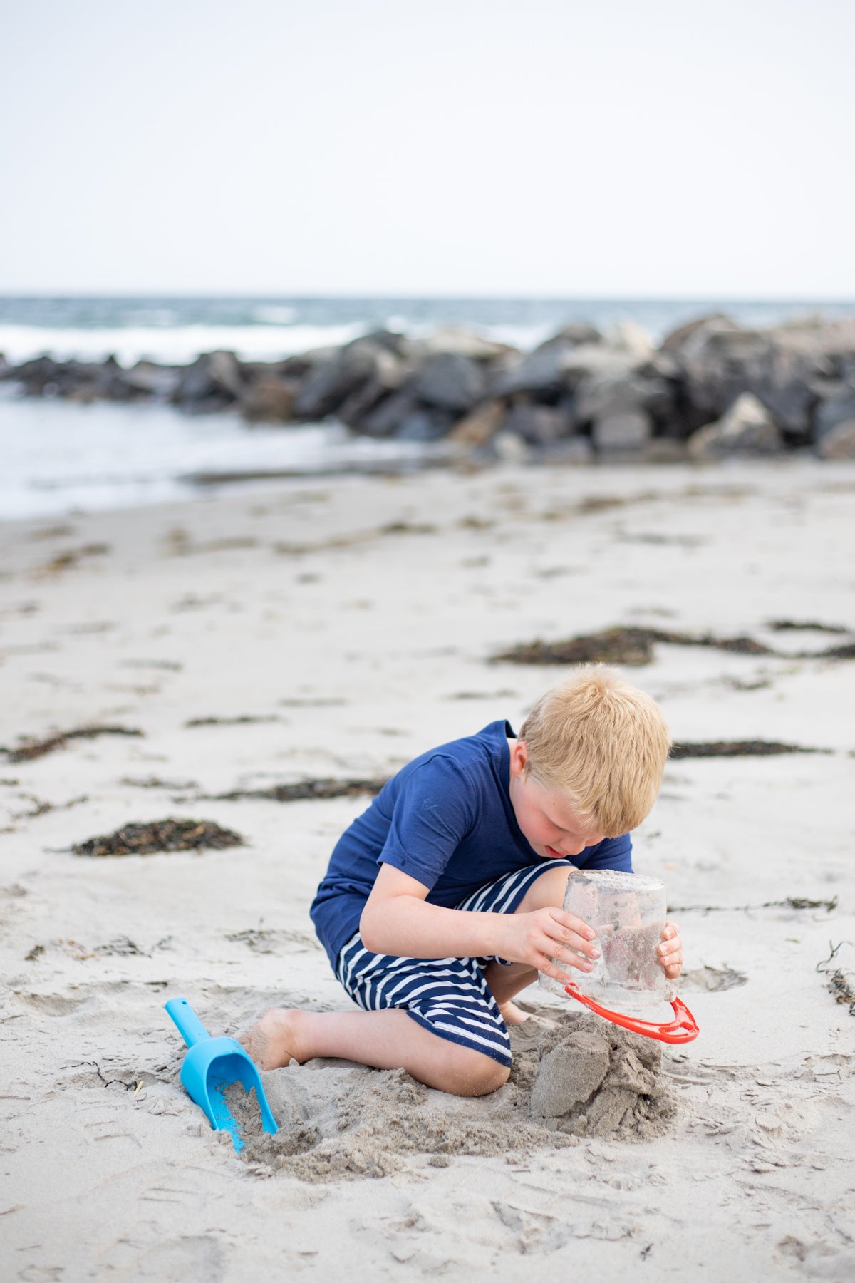 Clear Beach Bucket with Heavy-Duty Scoop