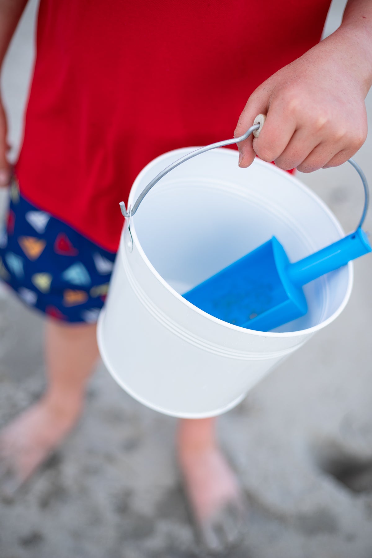 White Metal Beach Bucket with Scoop
