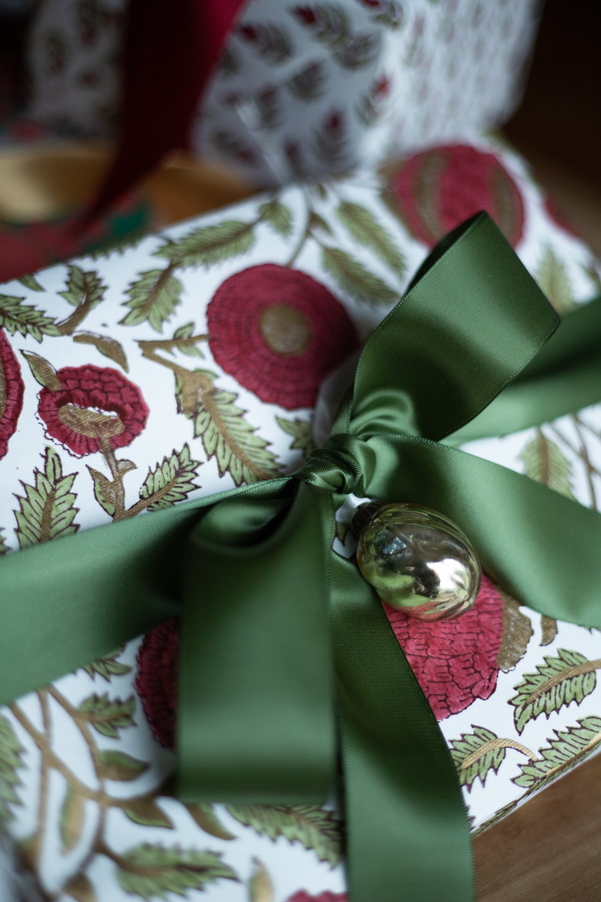 Double-Faced Satin Ribbon - 1 1/2" x 50 yds - Mistletoe Green