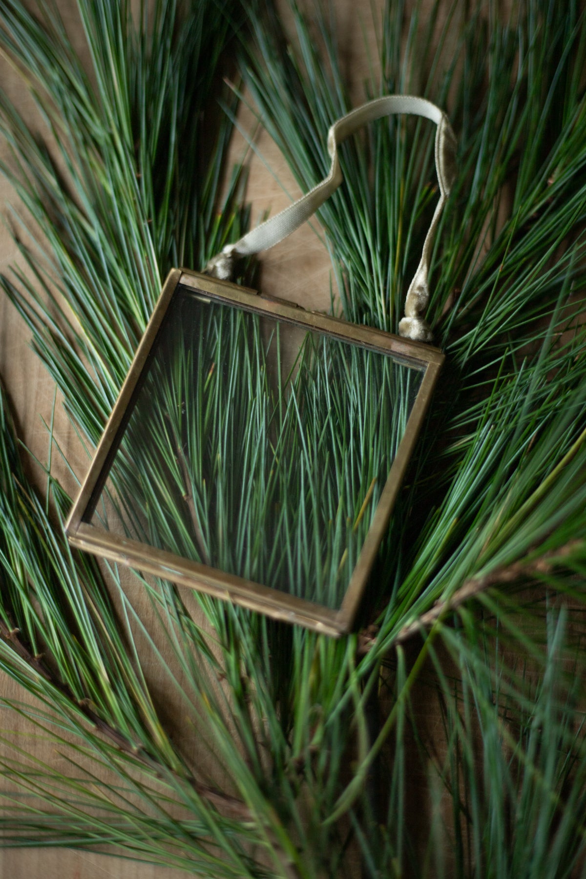 Christmas Ornament Frame - 3" Square