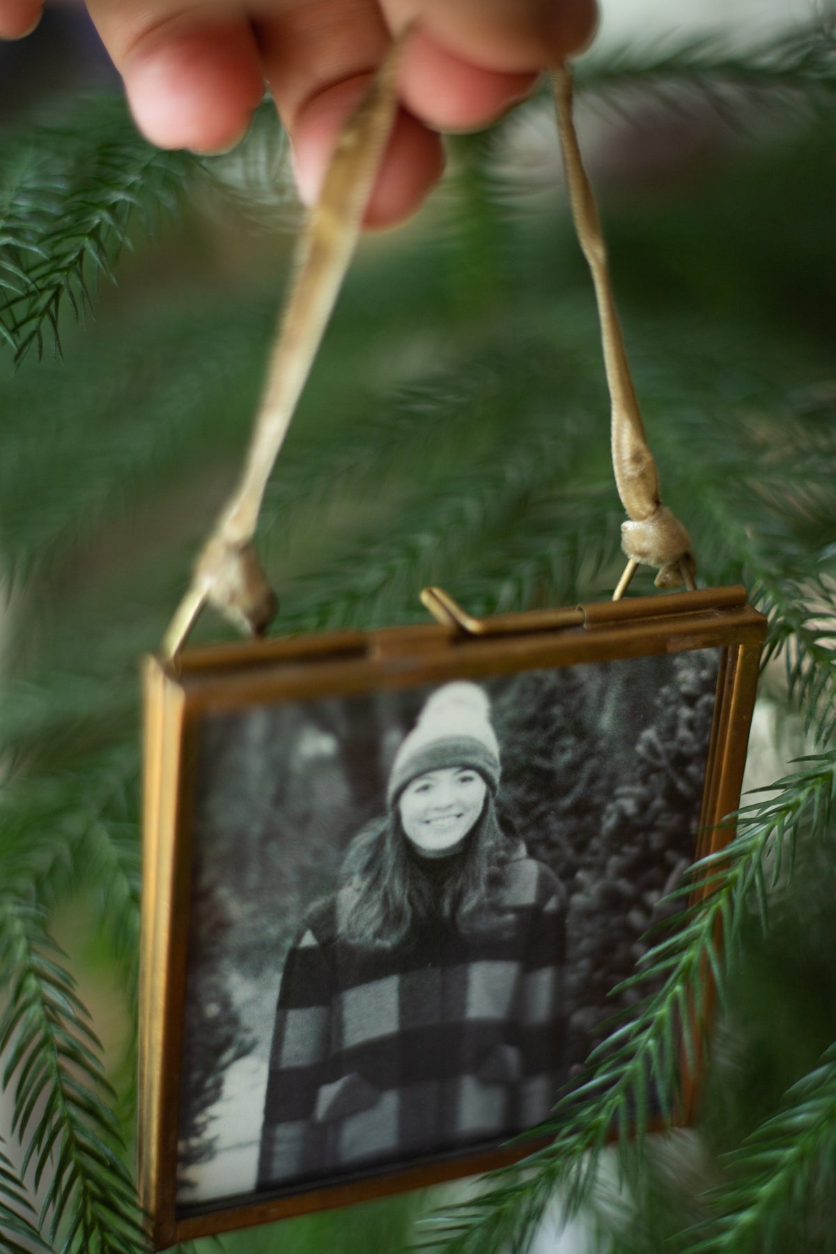 Christmas Ornament Frame - 3" Square