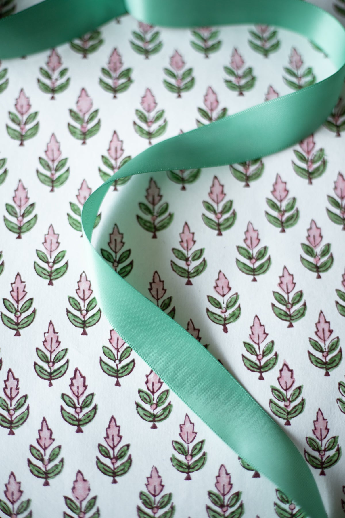 Double-Faced Satin Ribbon - 1 1/2" x 50 yds - Pistachio