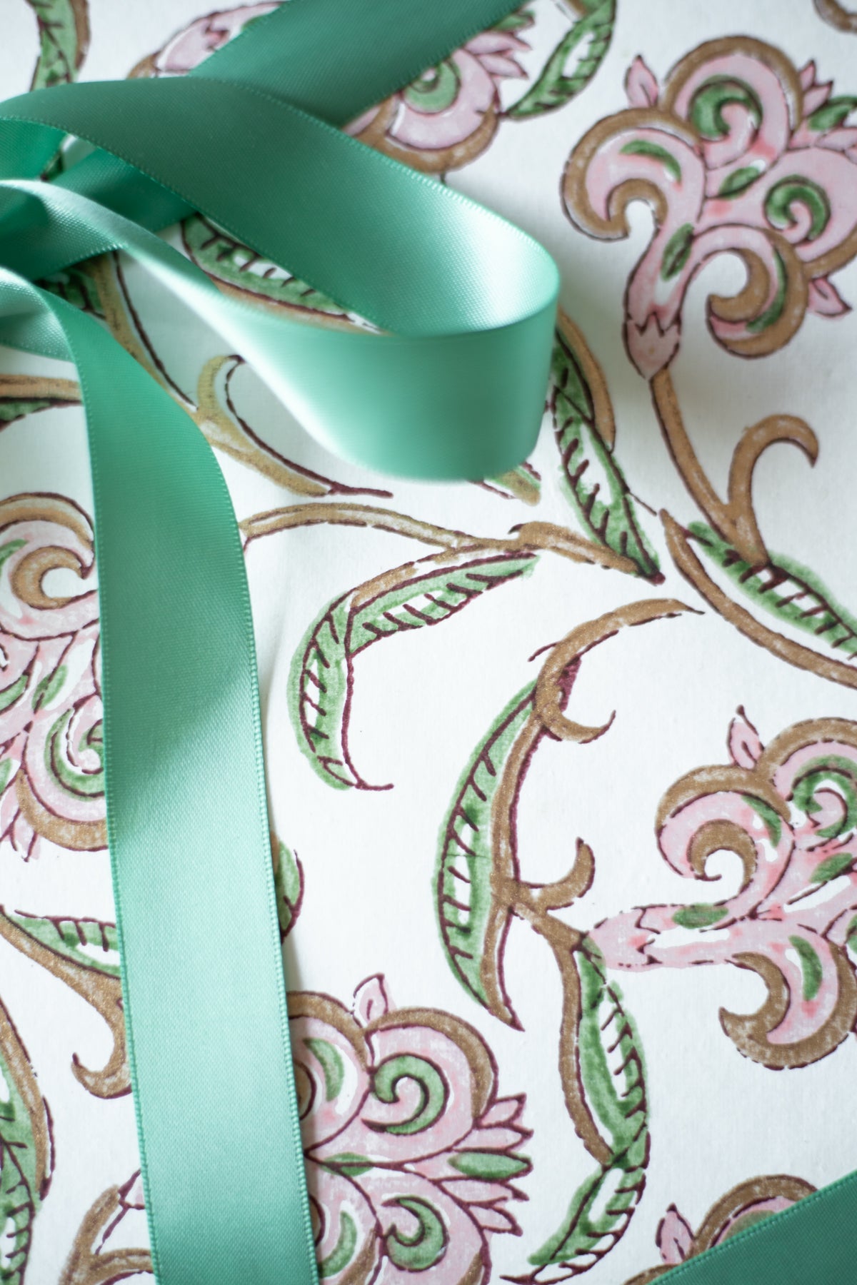 Double-Faced Satin Ribbon - 1 1/2" x 50 yds - Pistachio