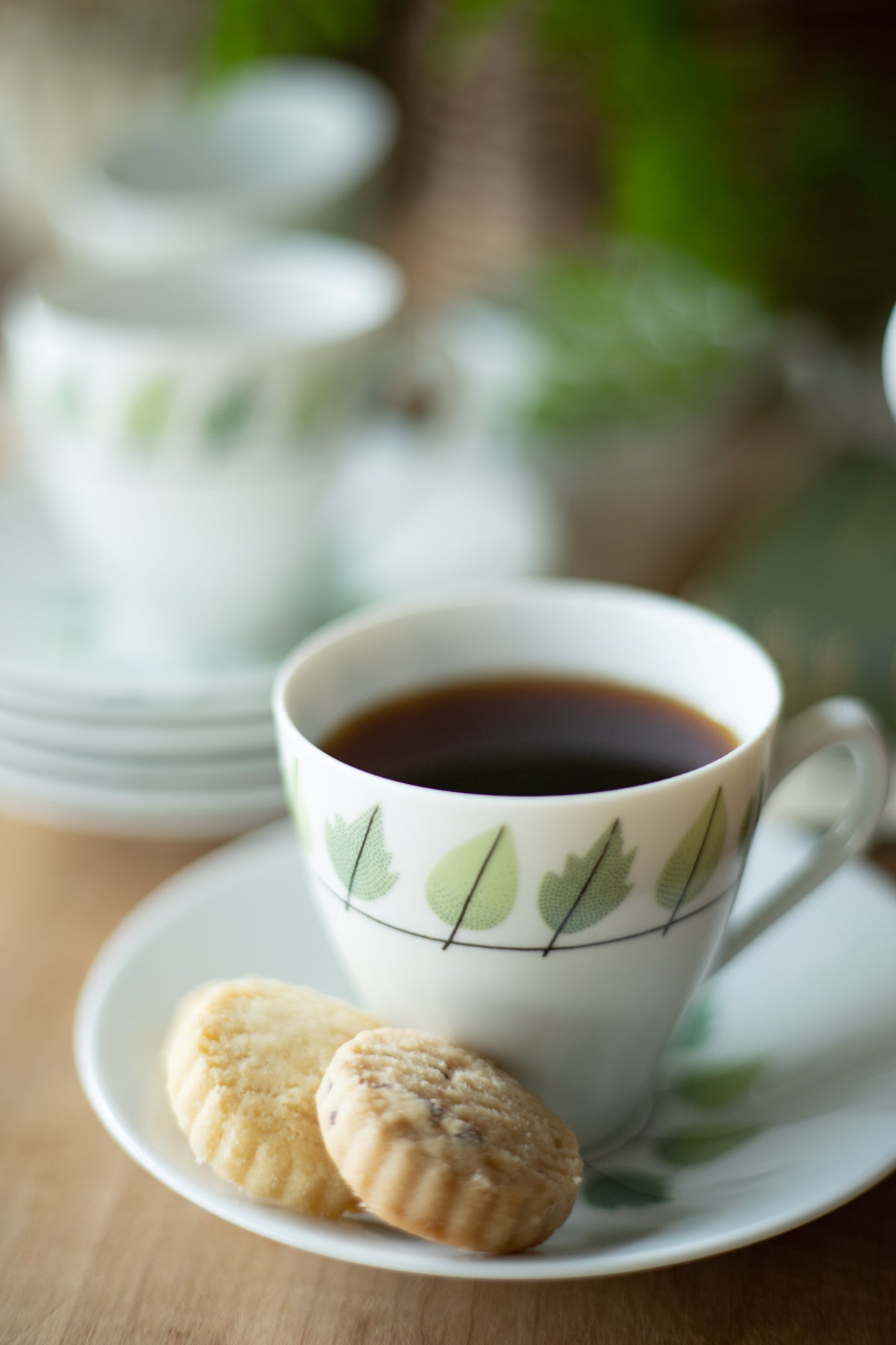 Vintage Leaf Pattern Espresso Set for 6