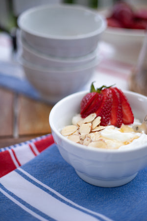 White Café au Lait Bowls/Oatmeal Bowls - Set of 4