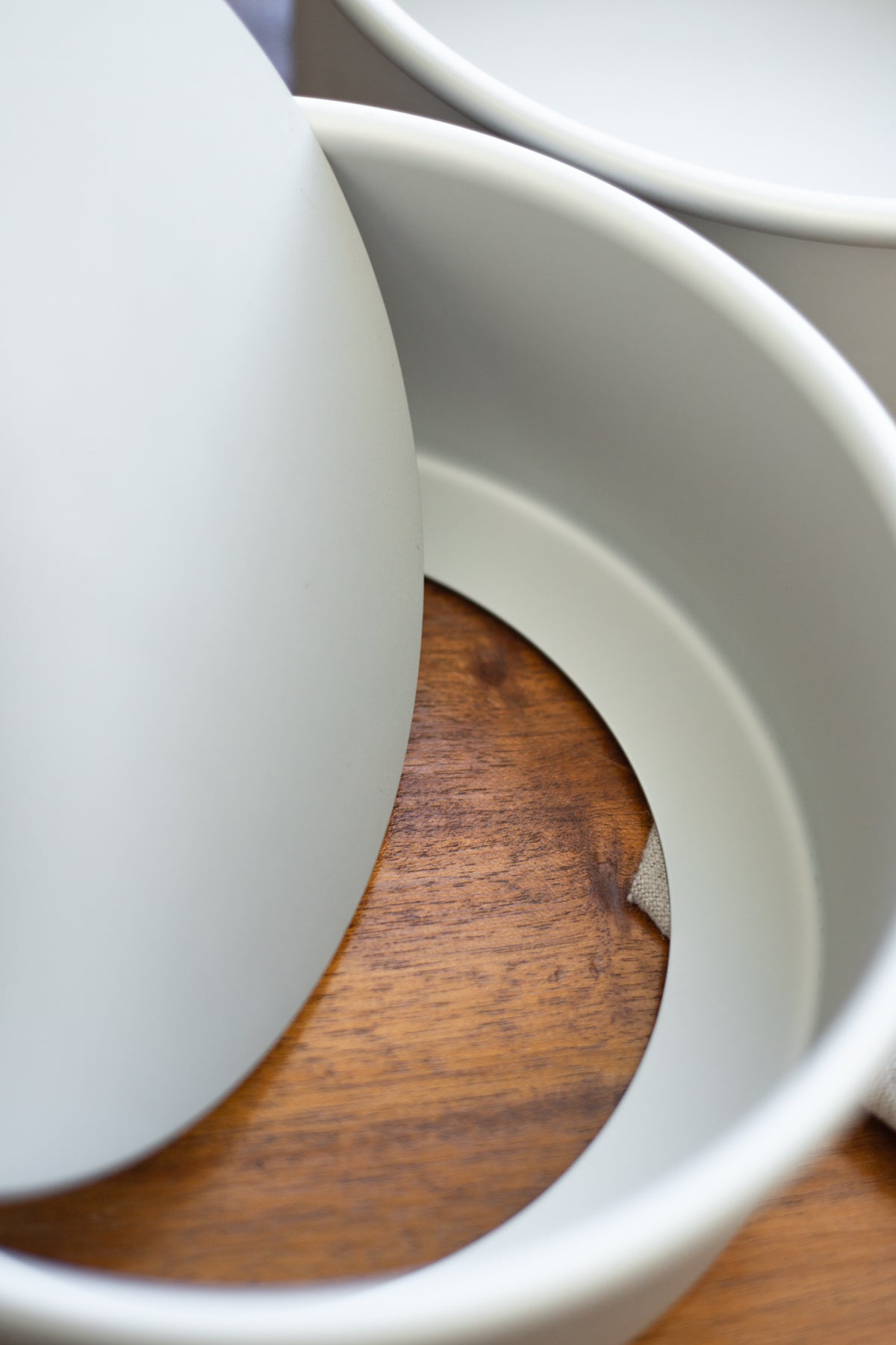 8" Cake Pan with Removable Bottom - Set of 2