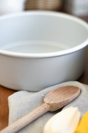 8" Cake Pan with Removable Bottom - Set of 2