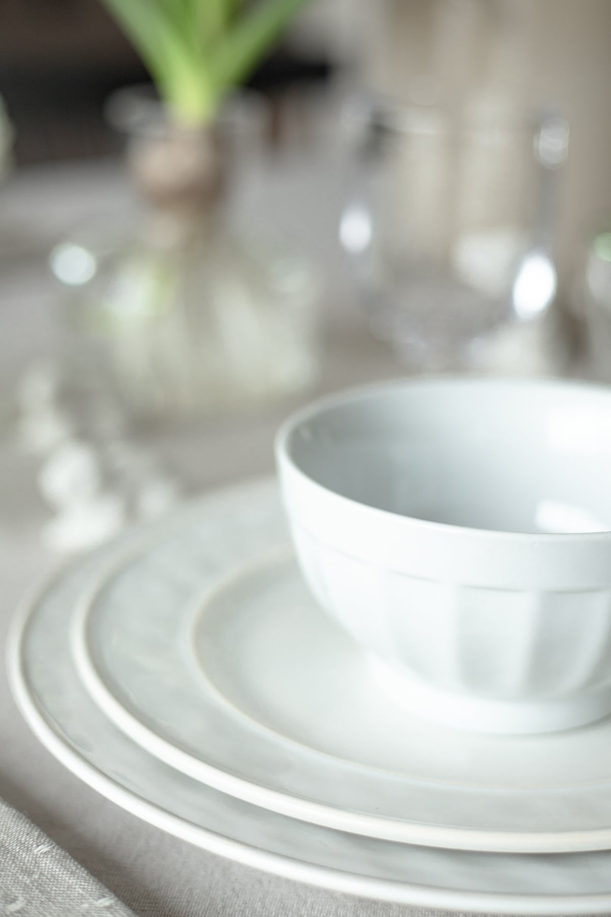 White Café au Lait Bowls/Oatmeal Bowls - Set of 4