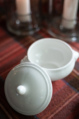 Lion Head Soup Bowl with Lid