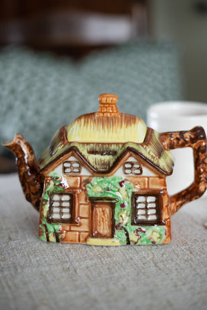Vintage Thatched Cottage Teapot - Rectangular