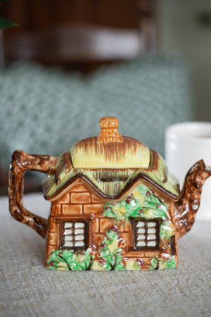 Vintage Thatched Cottage Teapot - Rectangular