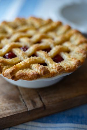 Small White Pie Plate - 6 1/2"