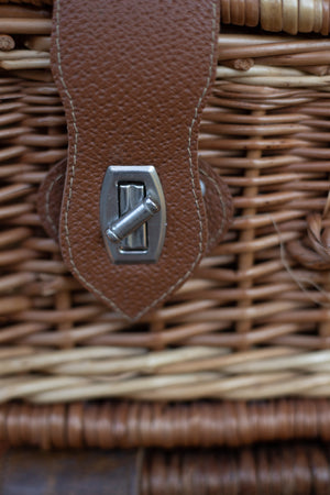 Vintage British-Style Small Picnic Hamper - Choose Your Size