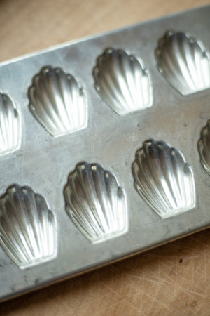 Vintage Mini Madeleine Baking Pan