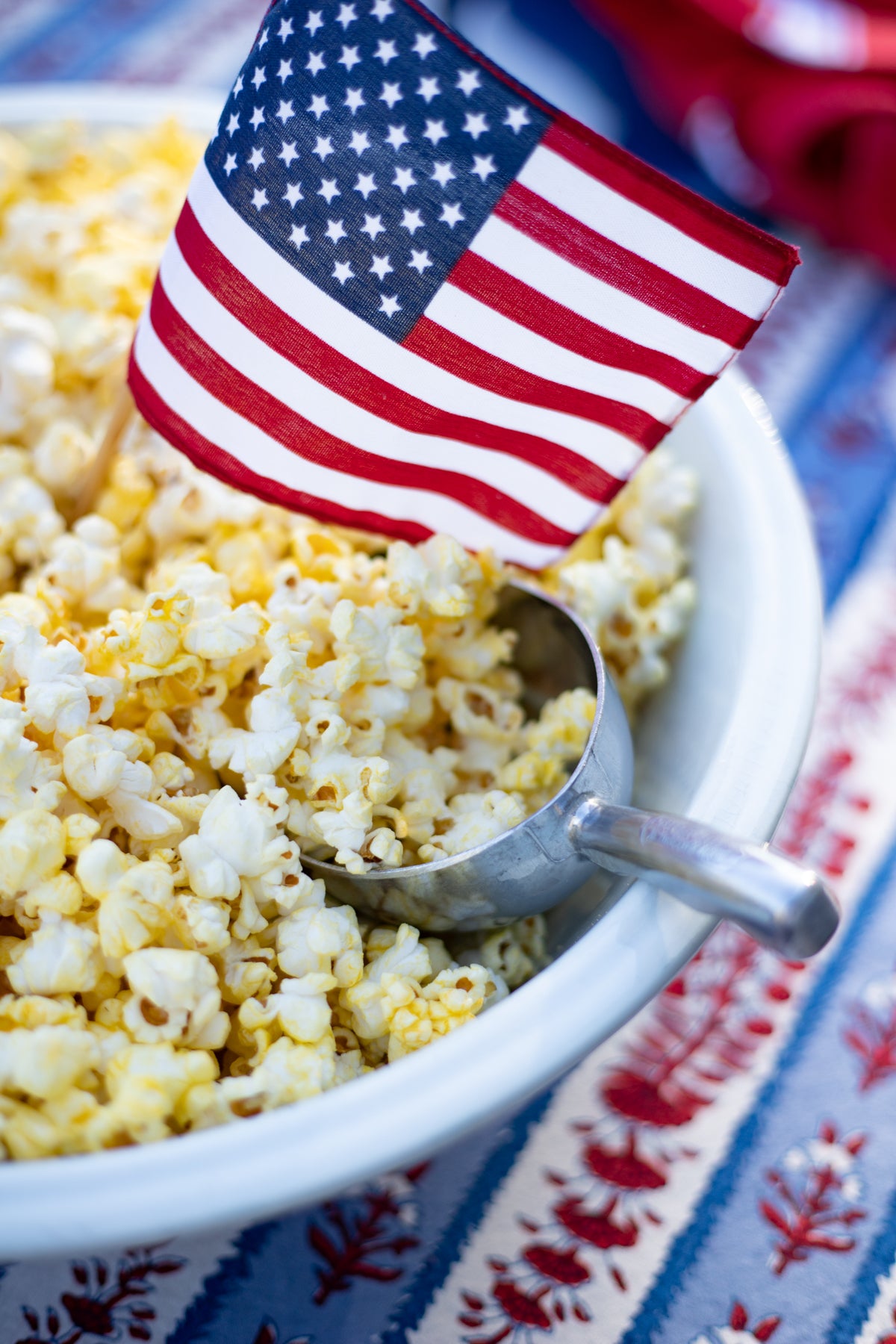 Metal Popcorn Scoop