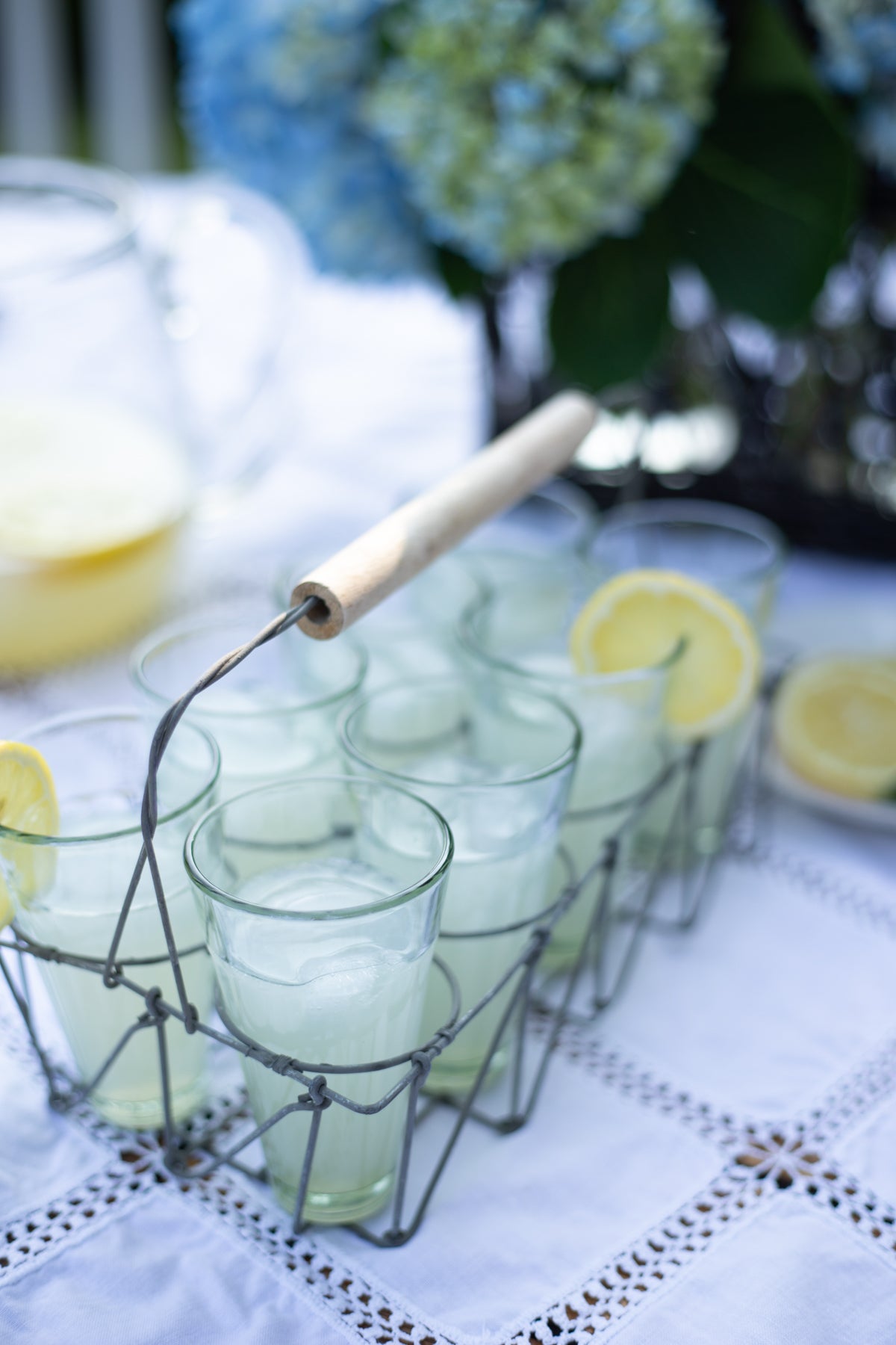 Beverage Caddy with Eight Glasses