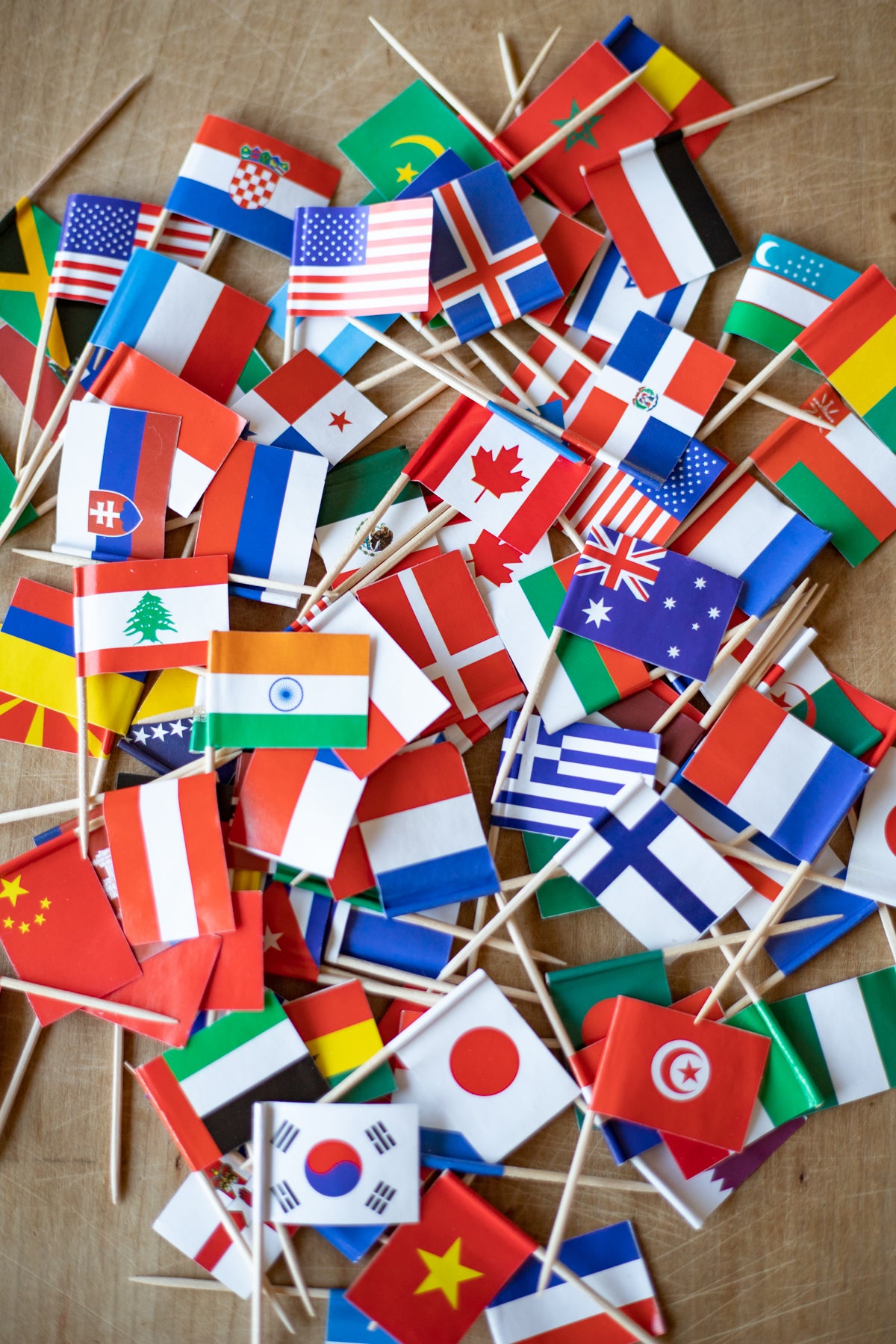 Celebration Picks - World Flags Cupcake Toppers - Pack of 100