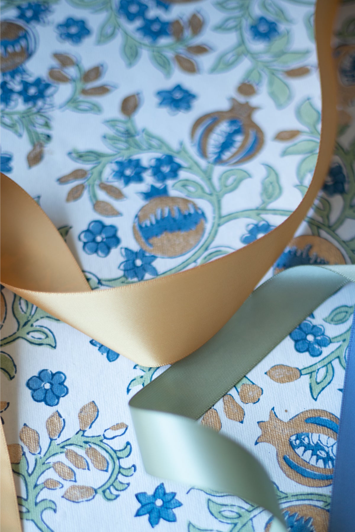 Double-Faced Satin Ribbon - 1 1/2" x 50 yds - Champagne Gold