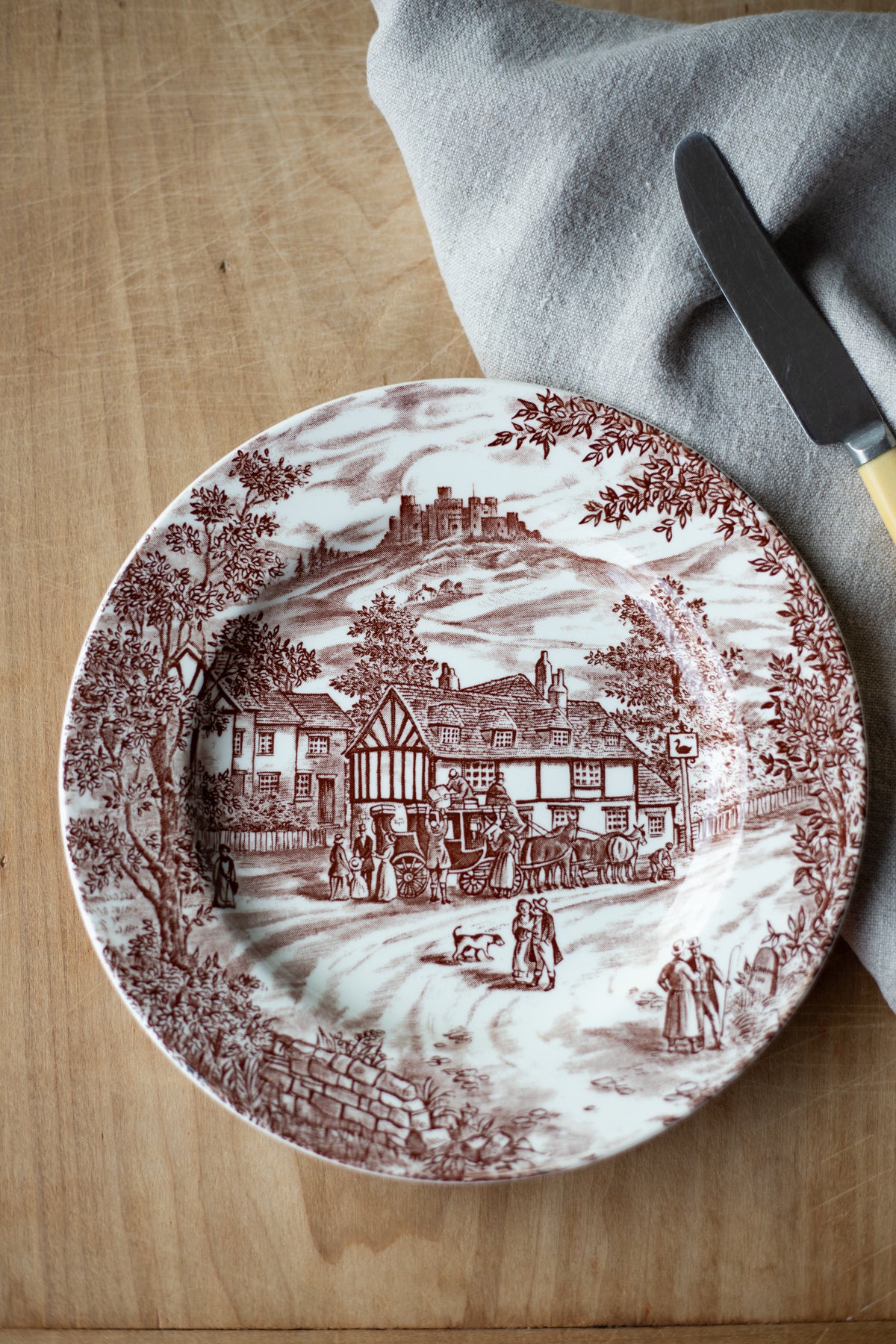 Vintage English Brown Cottage Salad/Dessert Plate