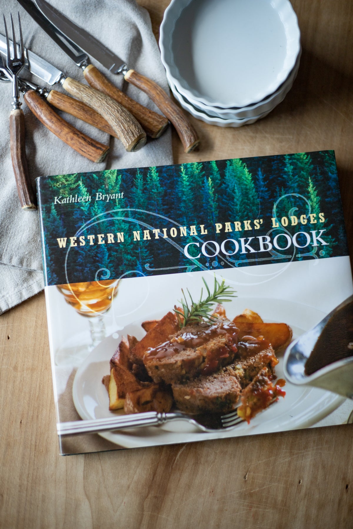 Western National Parks' Lodges Cookbook by Kathleen Bryant