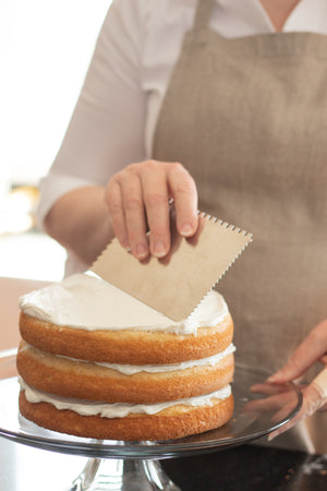 Cake Smoother and Decorating Comb